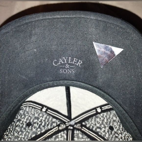 Cayler & Sons ALL DAY Turtledove Black & Grey Snapback Hat LIKE NEW! - Picture 3 of 9